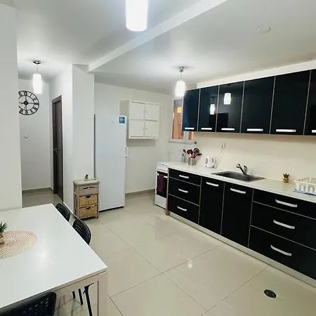 The Away From - By A.z. Apartment Bucharest
