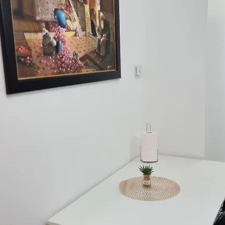 The Away From - By A.z. Apartment *
